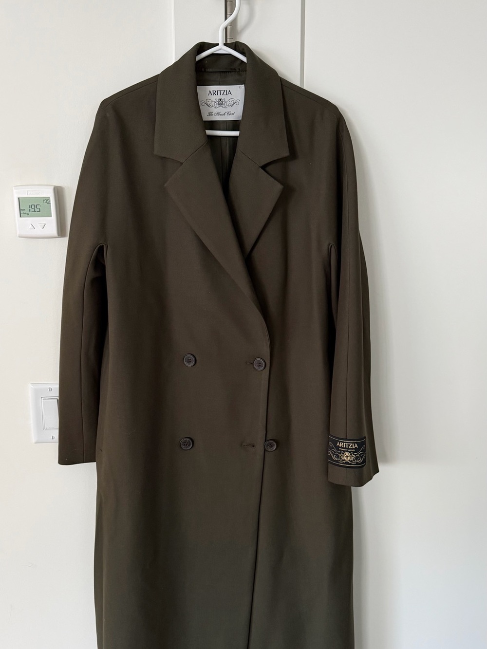 Aritzia The Slouch Coat re(essential)